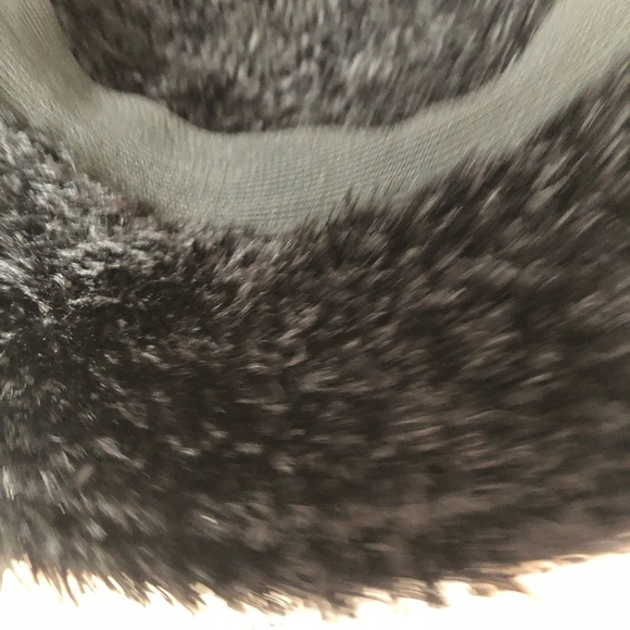 Tae Kyung black fuzzy bucket hat Y2K style excellent condition one size - Picture 4 of 5